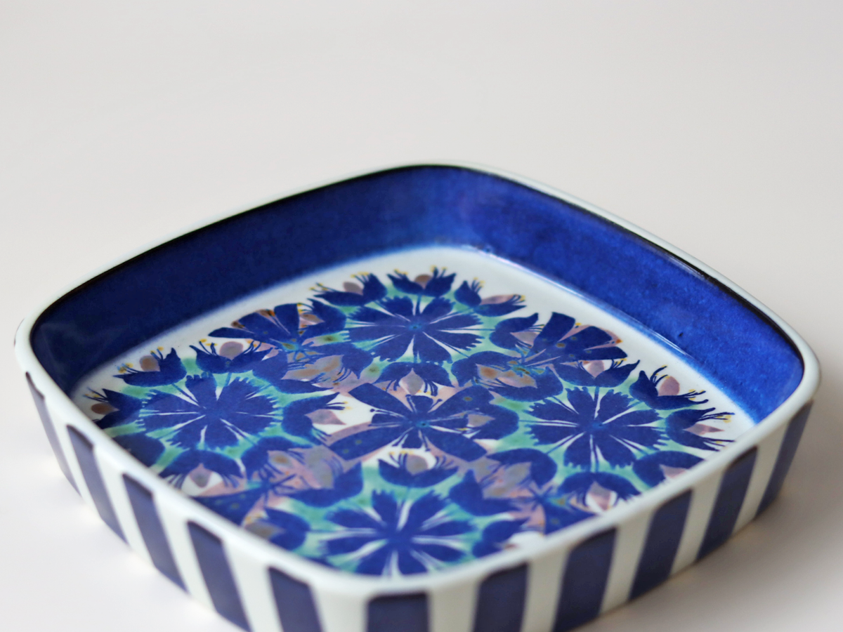 【北欧 デンマーク ヴィンテージ 】Royal copenhagen（ロイヤルコペンハーゲン) Tenera（テネラ）square plate 142/2883 MJ