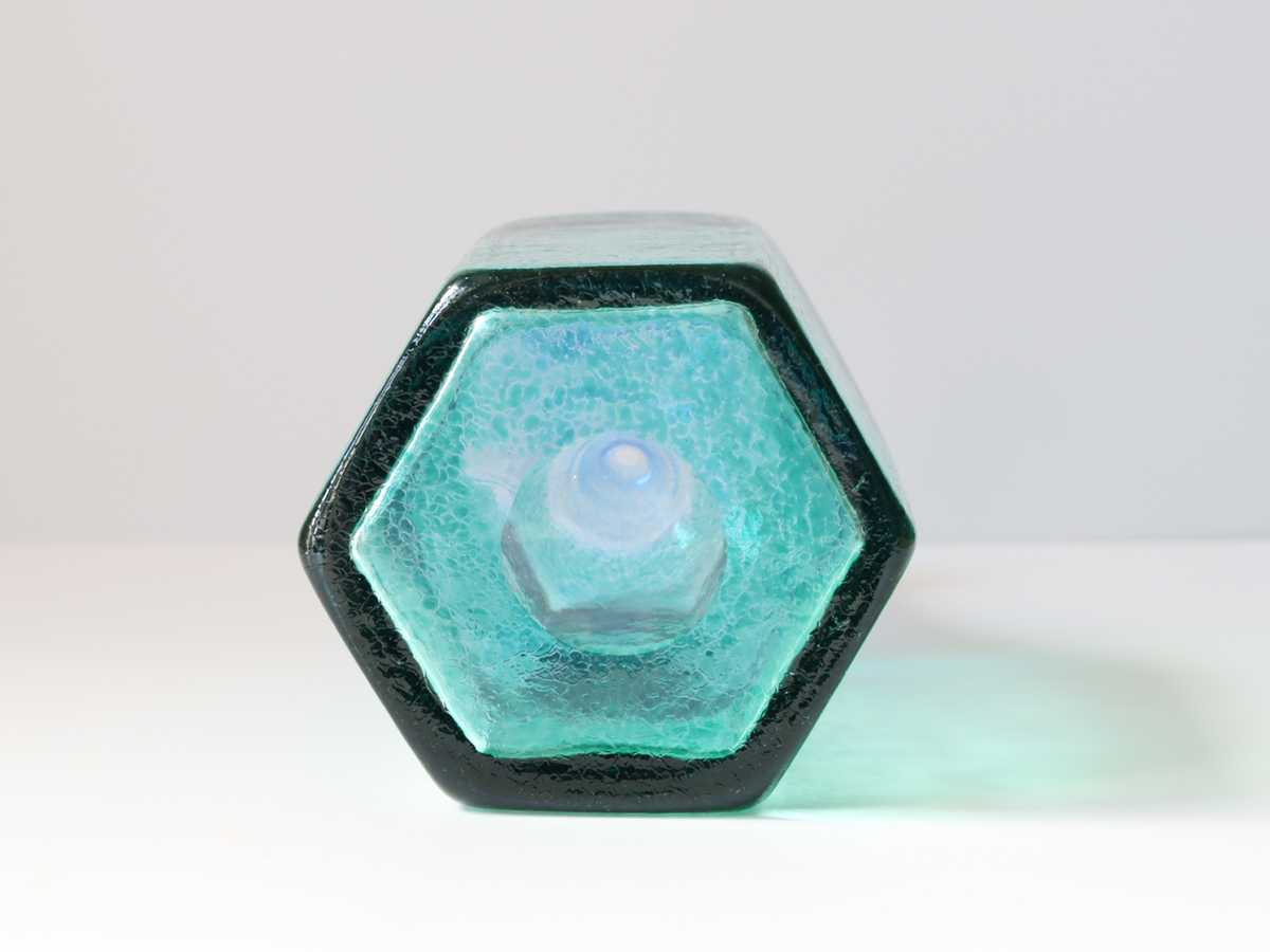 Kosta Boda（コスタ・ボダ） Antikva ブルーグリーン ボトル H26.5 / Bertil Vallien ｜ 北欧ヴィンテージ スウェーデン