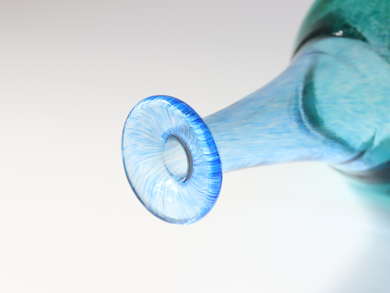 Kosta Boda（コスタ・ボダ） Antikva ブルーグリーン ボトル H26.5 / Bertil Vallien ｜ 北欧ヴィンテージ スウェーデン