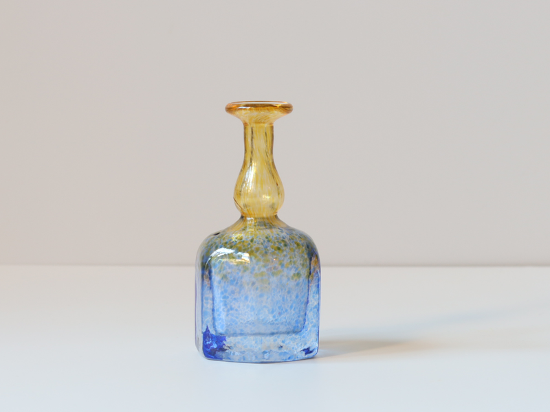 Kosta Boda（コスタ・ボダ） Antikva ブルーイエロー ボトル H9 / Bertil Vallien ｜ 北欧ヴィンテージ スウェーデン