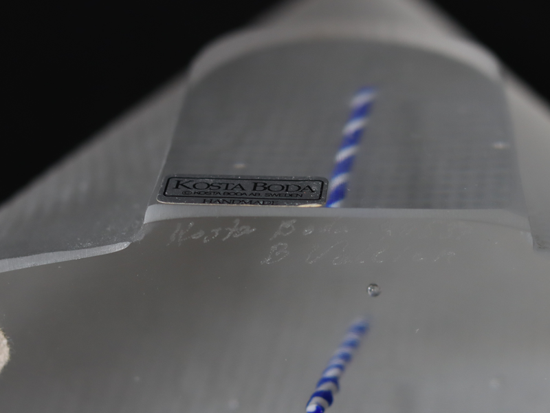 Kosta Boda （コスタ・ボダ） Bertil Vallien（バーティル・ヴァリーン） Crystal Fantasy（クリスタルファンタジー）triangle 98537 │ 北欧 スウェーデン ヴィンテージ ガラスアート 三角形の家