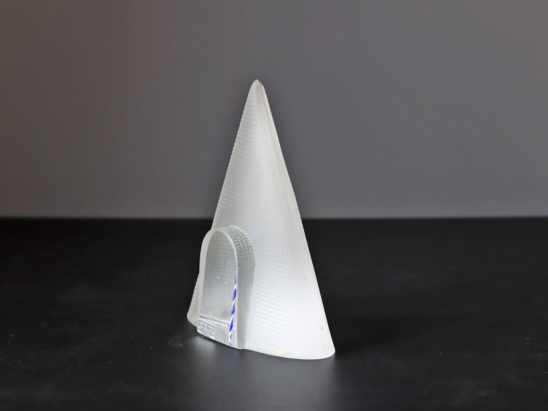 Kosta Boda （コスタ・ボダ） Bertil Vallien（バーティル・ヴァリーン） Crystal Fantasy（クリスタルファンタジー）triangle 98537 │ 北欧 スウェーデン ヴィンテージ ガラスアート 三角形の家