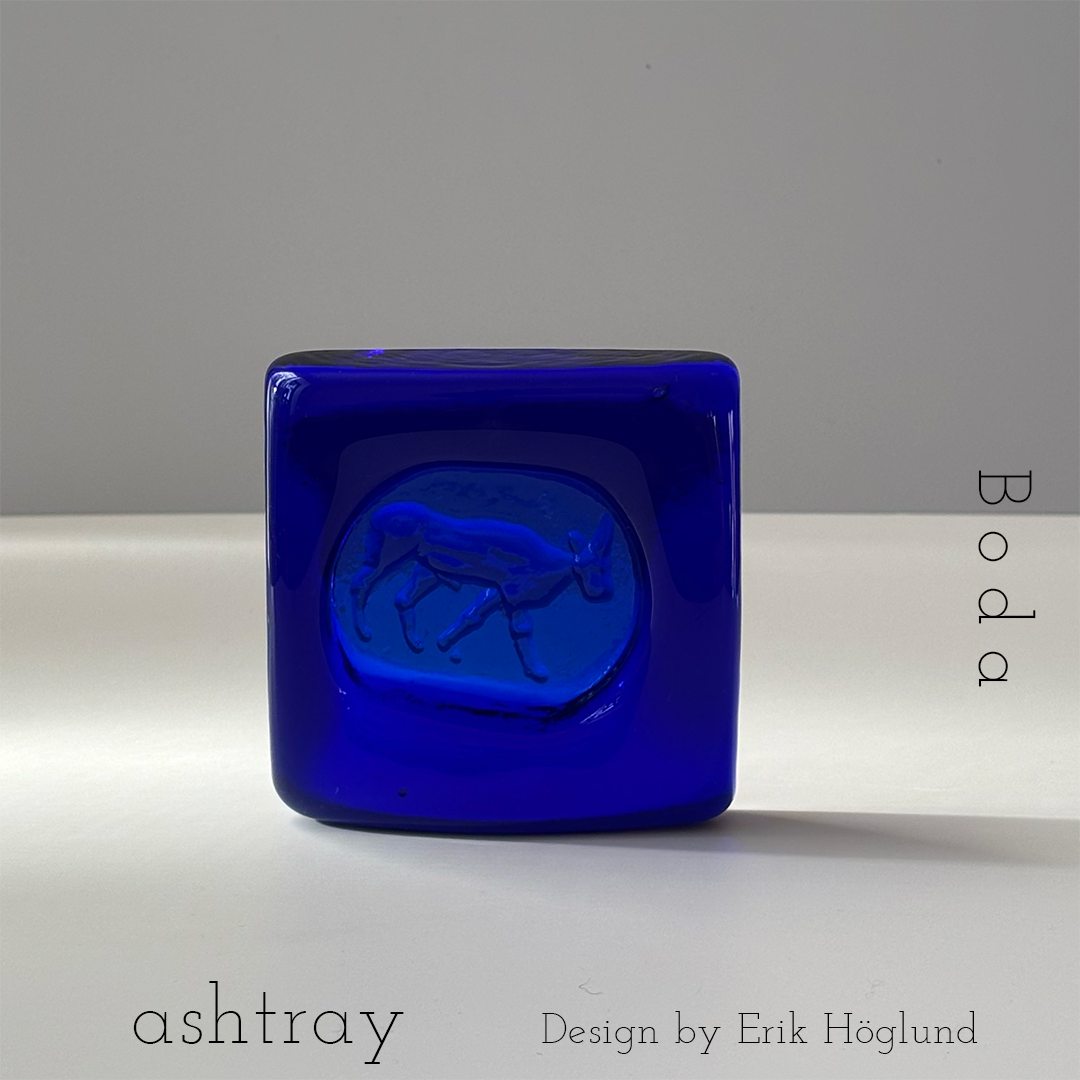 【北欧 スウェーデン ヴィンテージ】Boda （ボダ）Erik Höglund（エリック・ホグラン）ashtray blue cow