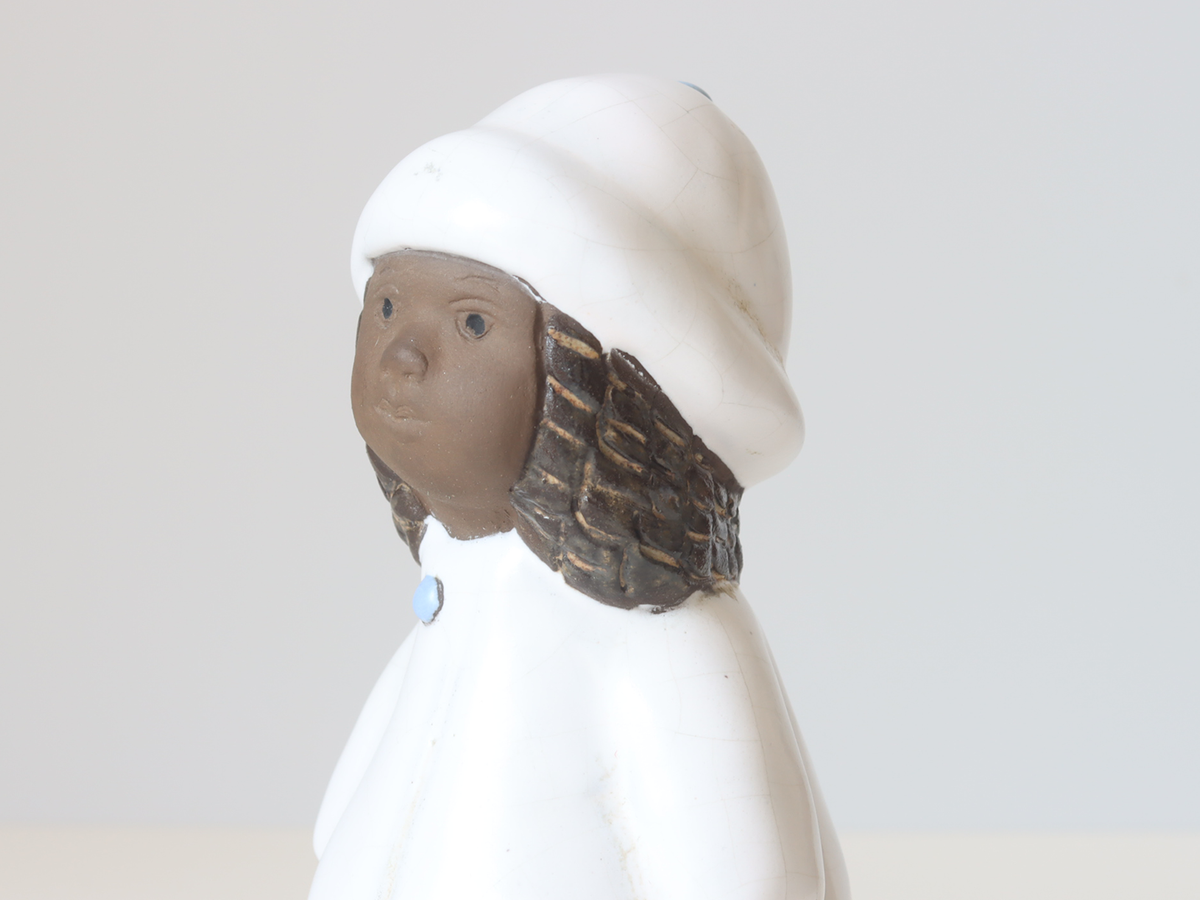 Elbogen Keramik（エルボーゲン）女の子のフィギュリン / Edith Risberg ｜北欧ヴィンテージ スウェーデン