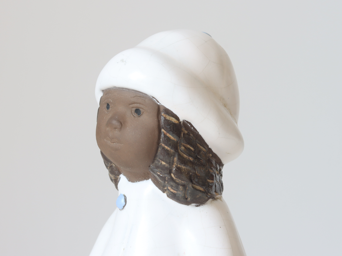 Elbogen Keramik（エルボーゲン）女の子のフィギュリン / Edith Risberg ｜北欧ヴィンテージ スウェーデン