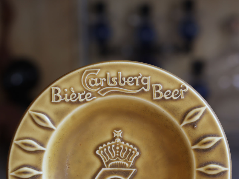 Eslau（エスラウ） Carlsberg 灰皿 アッシュトレイ 黄土色 ｜ 北欧ヴィンテージ デンマーク