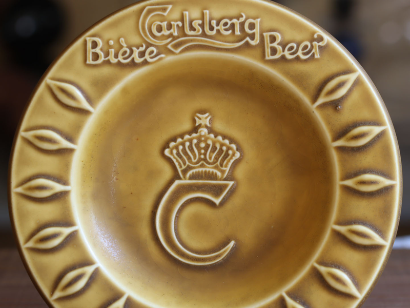Carlsberg 王冠マーク C レリーフ