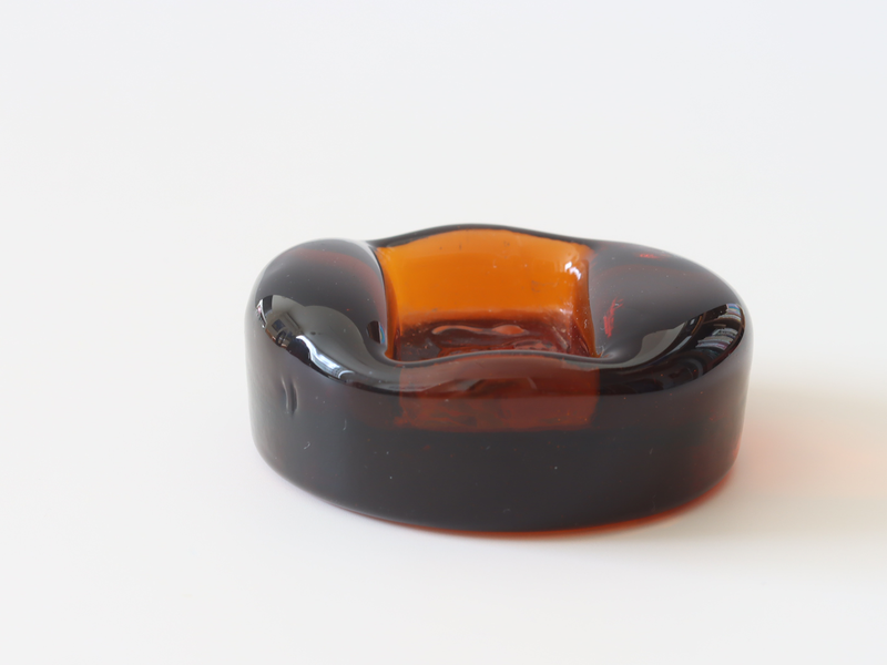 Boda（ボダ） 牛モチーフ アッシュトレイ アンバー 2490 / Erik Höglund ｜ 北欧ヴィンテージ スウェーデン