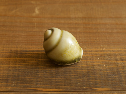 Höganäs Keramik Shell Object Ivory S / John Andersson｜SWEDEN