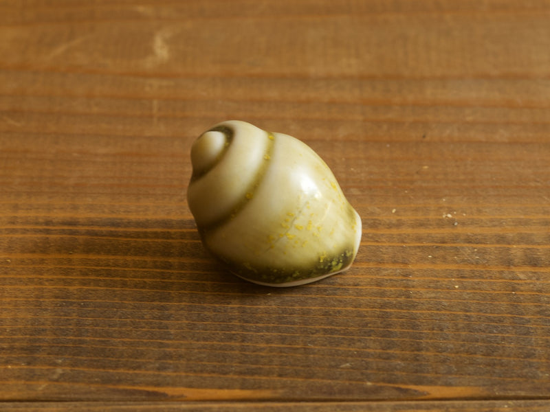 Höganäs Keramik Shell Object Ivory S / John Andersson｜SWEDEN