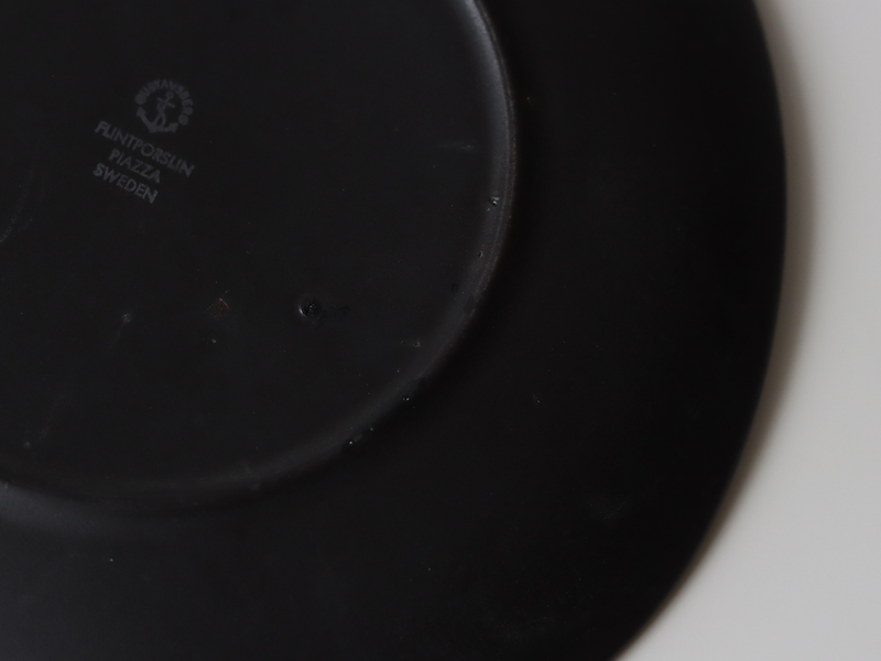 Gustavsberg （グスタフスベリ） Stig Lindberg（スティグ・リンドベリ） Piazza（ピアッツァ） 19.5cm plate black horse │ 北欧 スウェーデン ヴィンテージ プレート 馬 陶磁器