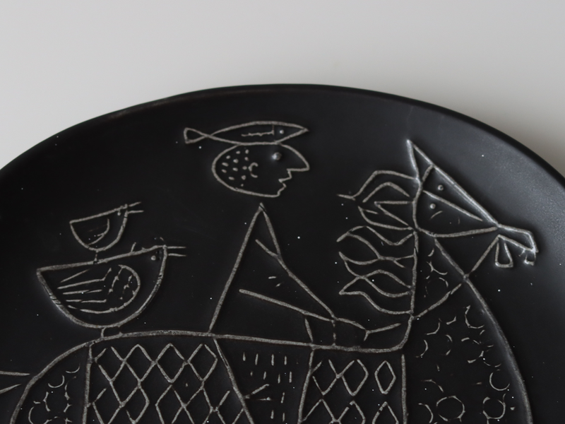 Gustavsberg （グスタフスベリ） Stig Lindberg（スティグ・リンドベリ） Piazza（ピアッツァ） 19.5cm plate black horse │ 北欧 スウェーデン ヴィンテージ プレート 馬 陶磁器