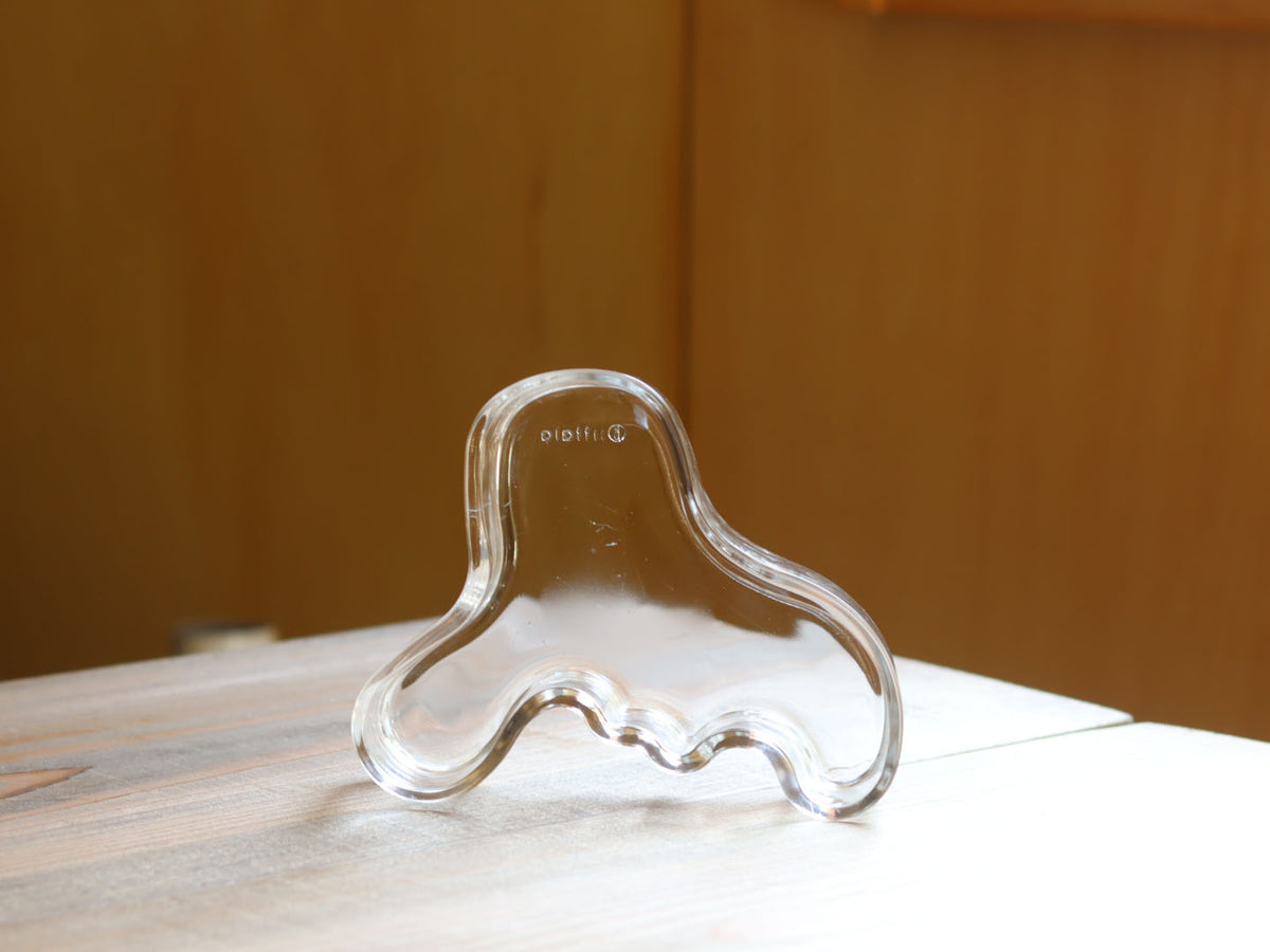 iittala Aalto ディッシュ底面のiittalaエッチングロゴ