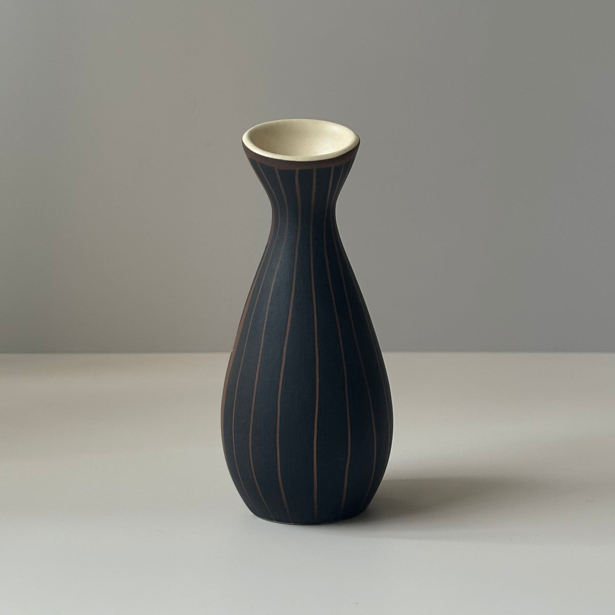Soholm（スーホルム） flower vase │ 北欧ヴィンテージ デンマーク 花瓶 陶磁器