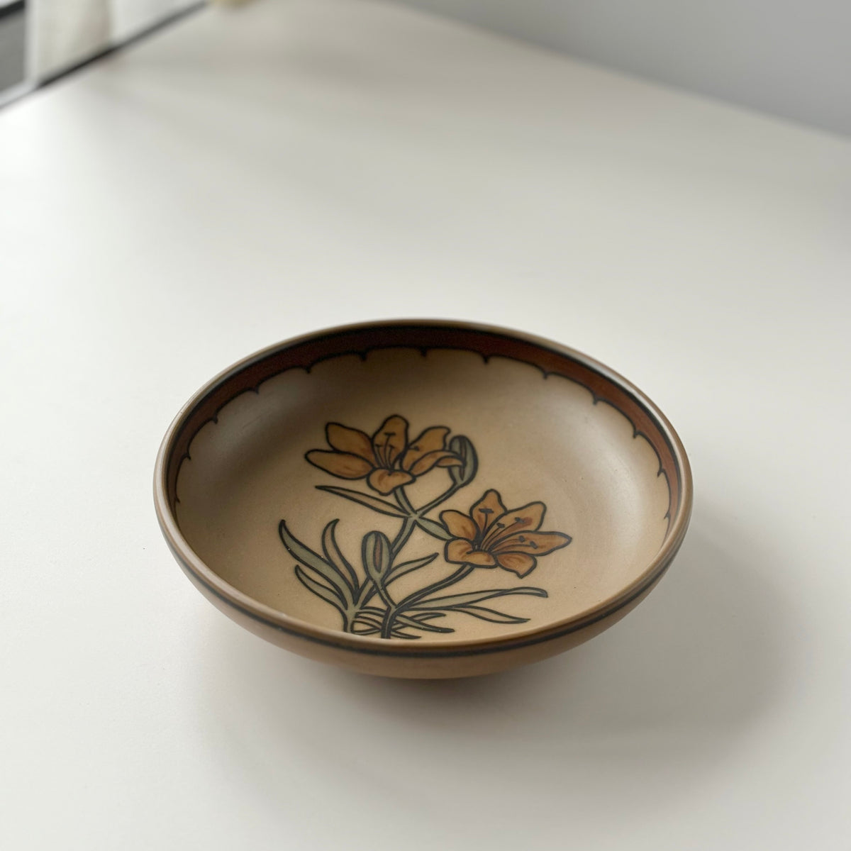 Hjorth（ヨート） floral dish │ 北欧ヴィンテージ デンマーク 食器 プレート 陶磁器