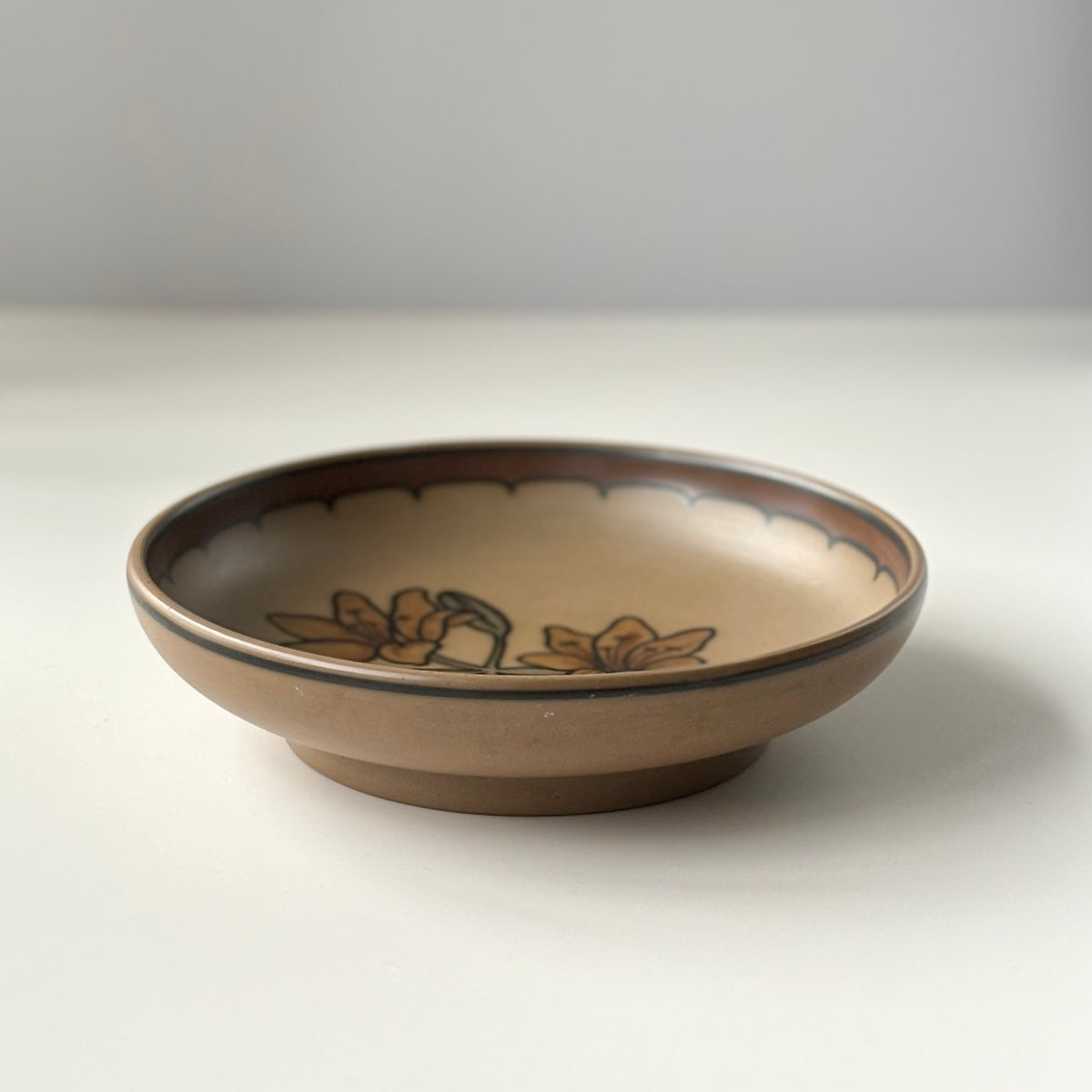 Hjorth（ヨート） floral dish │ 北欧ヴィンテージ デンマーク 食器 プレート 陶磁器
