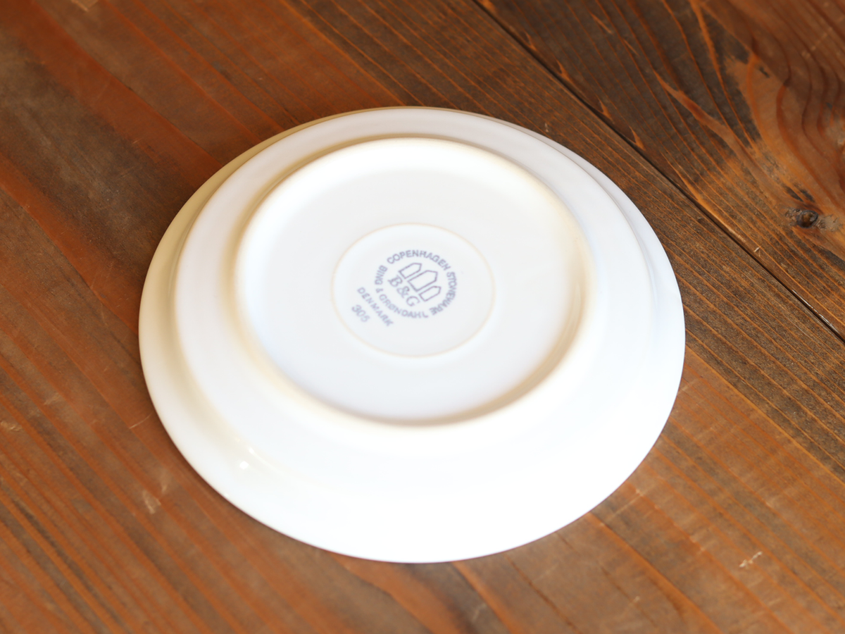 Jens H. Quistgaard Cordial Palet Cup & Saucer White｜DENMARK