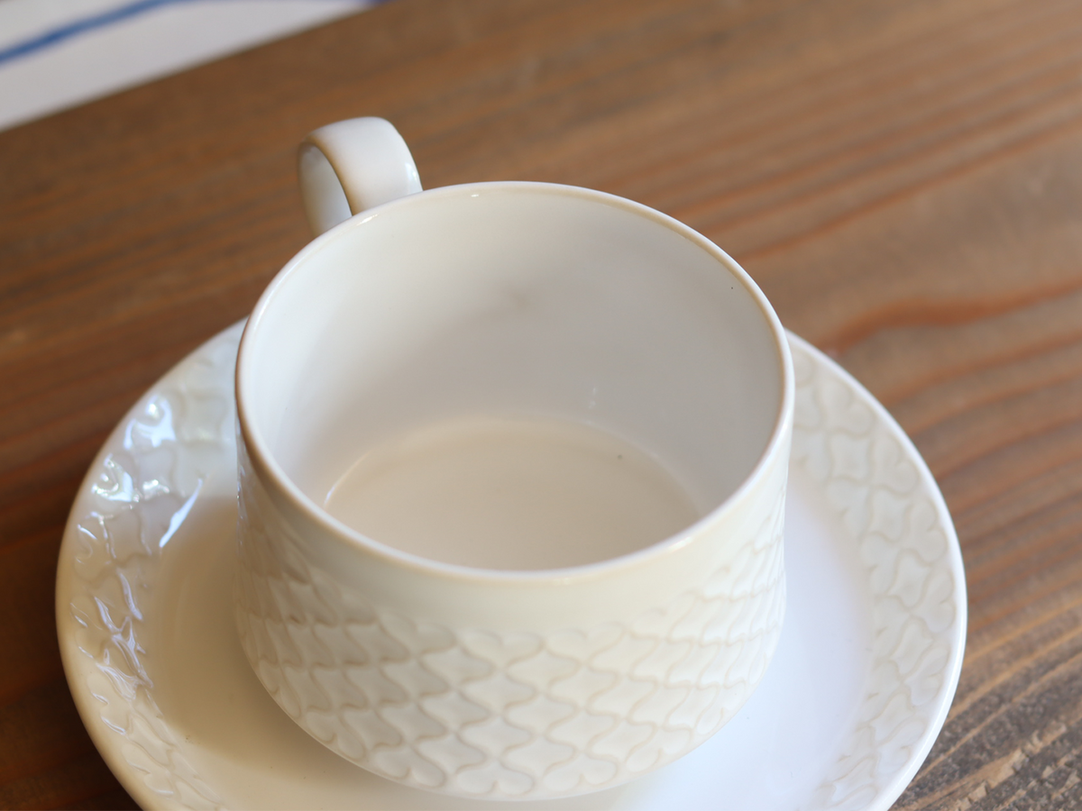 Jens H. Quistgaard Cordial Palet Cup & Saucer White｜DENMARK
