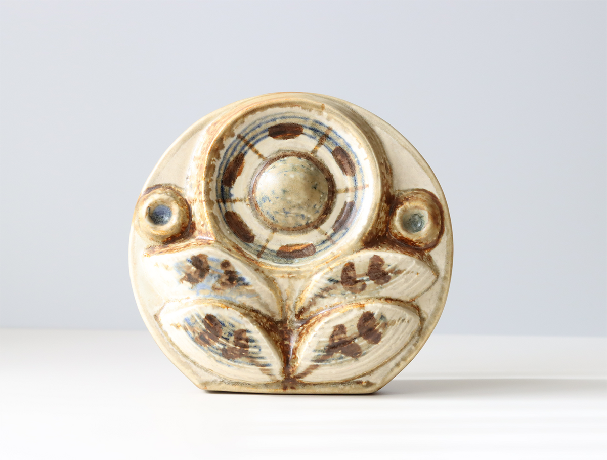 Soholm （スーホルム）  flower relief │ 北欧ヴィンテージ デンマーク オブジェ アート 陶磁器