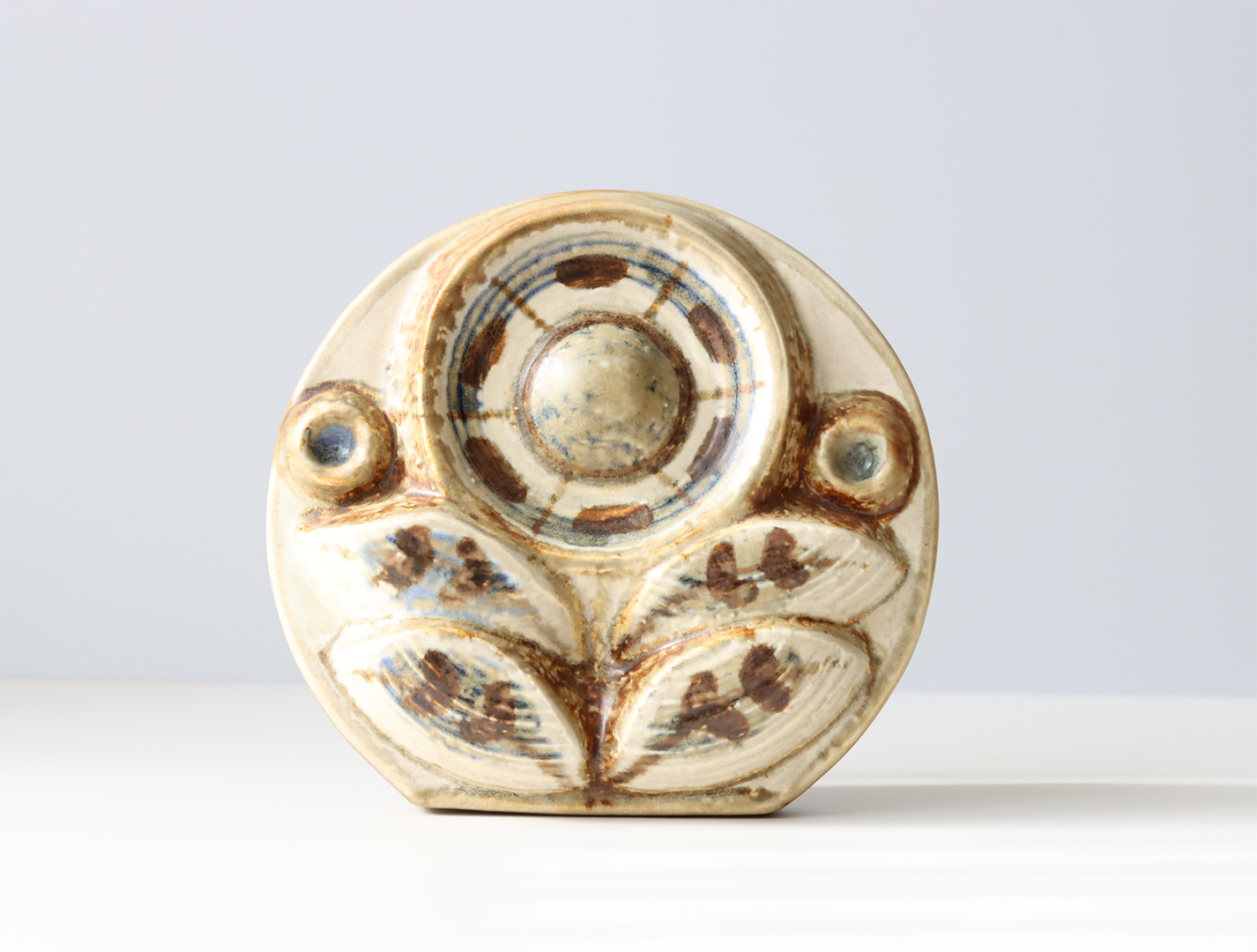 Soholm （スーホルム）  flower relief │ 北欧ヴィンテージ デンマーク オブジェ アート 陶磁器