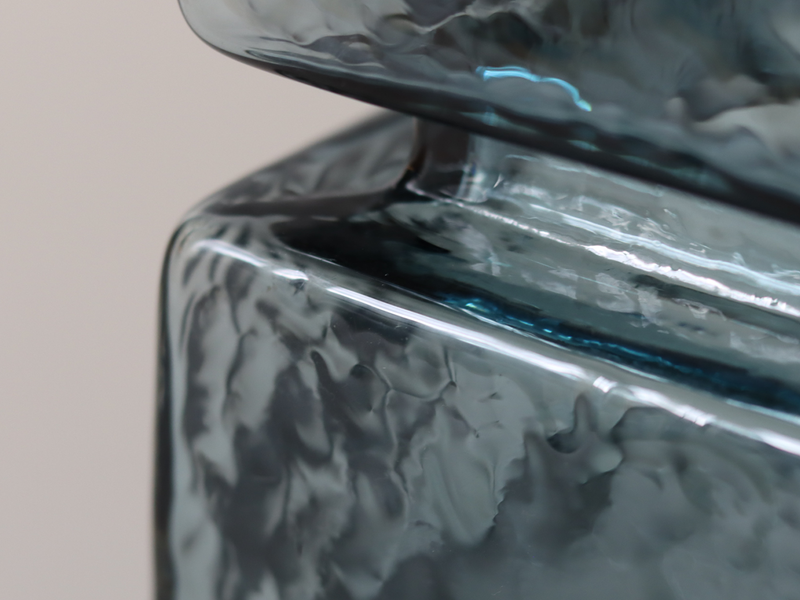 Riihimaen Lasi （リーヒマエンラシ） Helena Tynell（ヘレナ・ティネル）Pala （パラ）Lサイズ ライトブルー H11.5cm │ 北欧 フィンランド ヴィンテージ 花瓶 ガラス