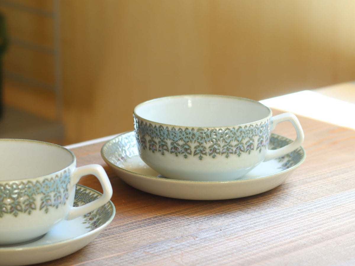 Royal Copenhagen Berte Jessen フェイアンス カップ&ソーサー 2889