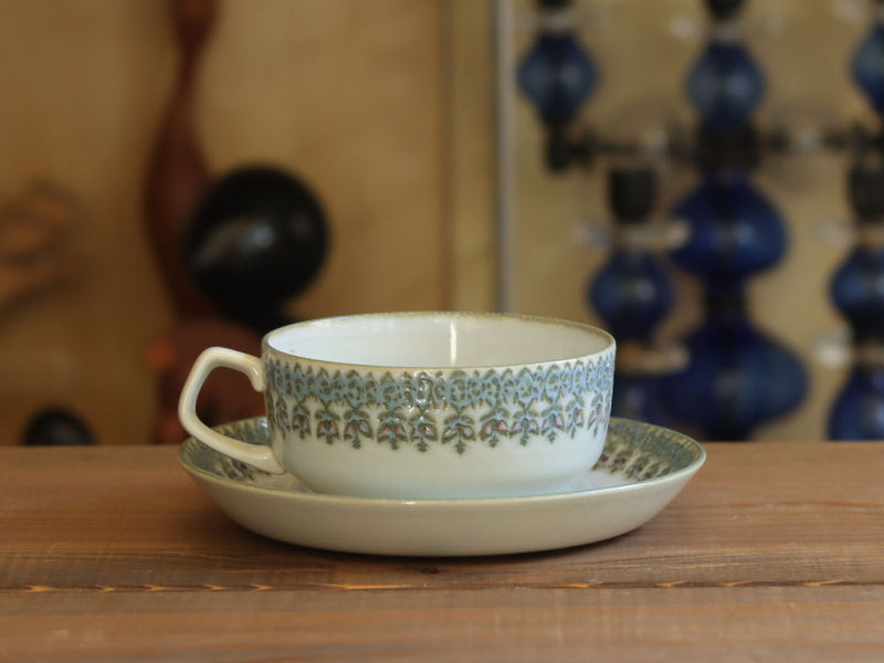 Royal Copenhagen Berte Jessen フェイアンス カップ&ソーサー 2889
