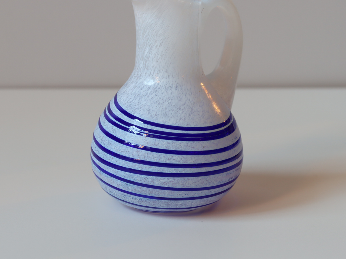 Kosta Boda（コスタ・ボダ） ジャグ/ベース H8 / Ulrica Hydman-Vallien ｜ 北欧ヴィンテージ スウェーデン